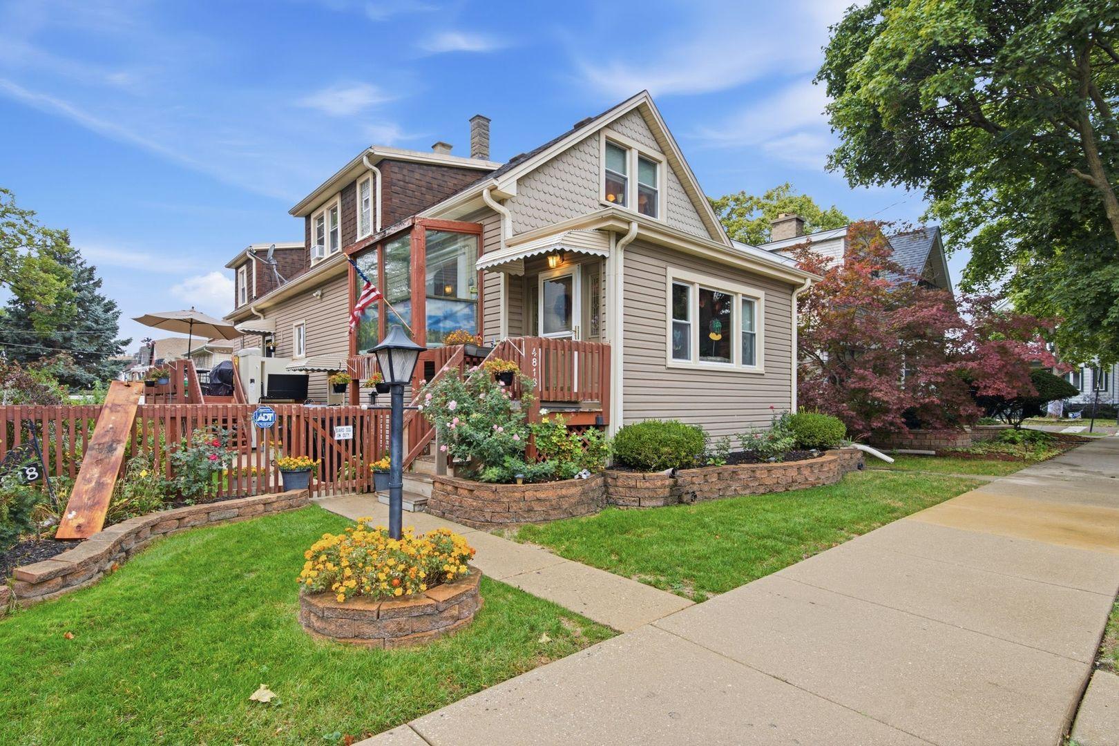 N Menard Ave, Chicago, IL 60630