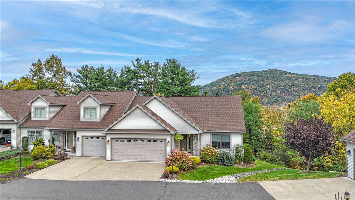Grandview Dr, Tunkhannock, PA 18657