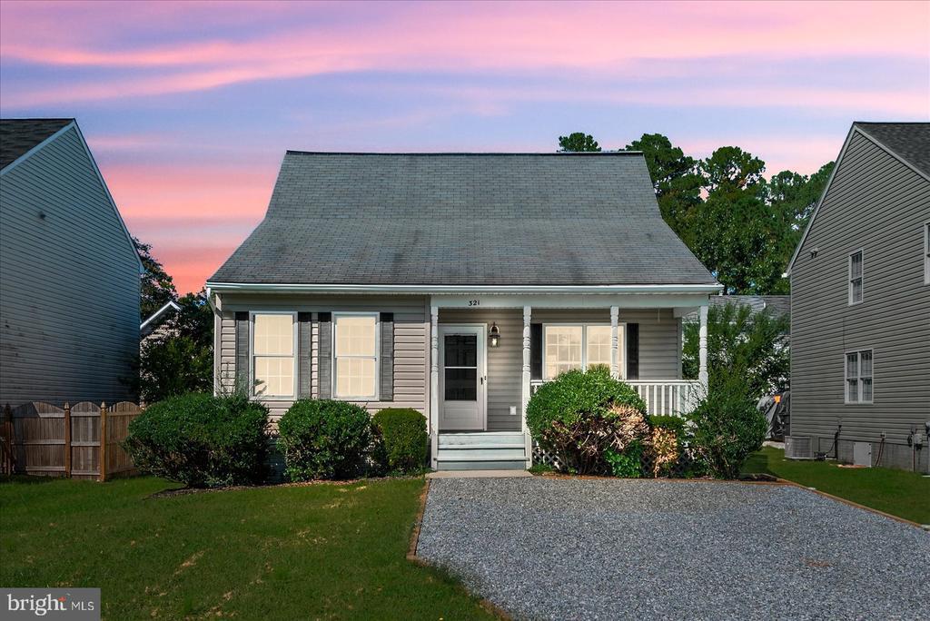 3rd St, Colonial Beach, VA 22443