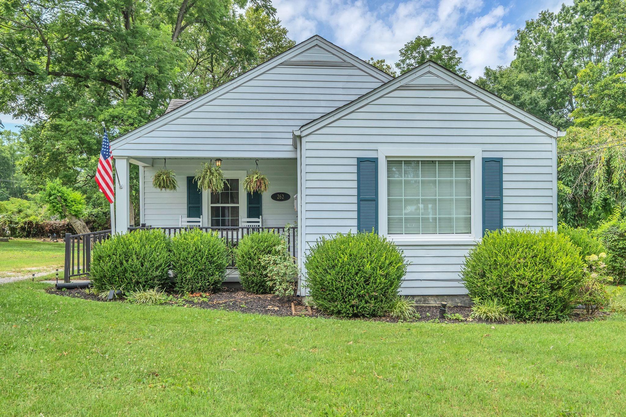 N Willomont Ave, Gallatin, TN 37066