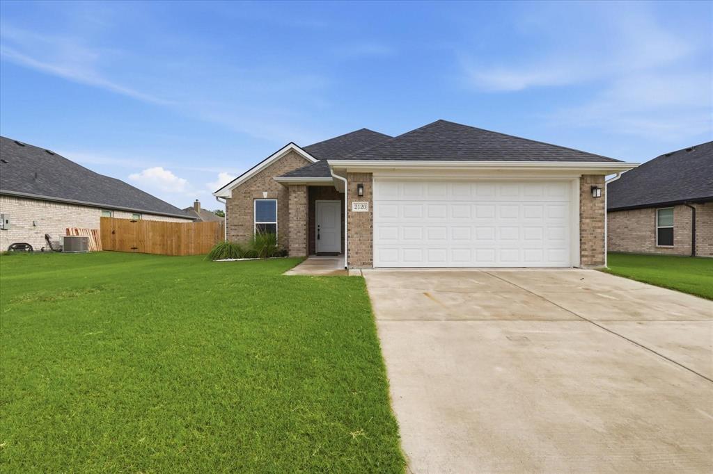 Gabriel Dr, Sherman, TX 75092