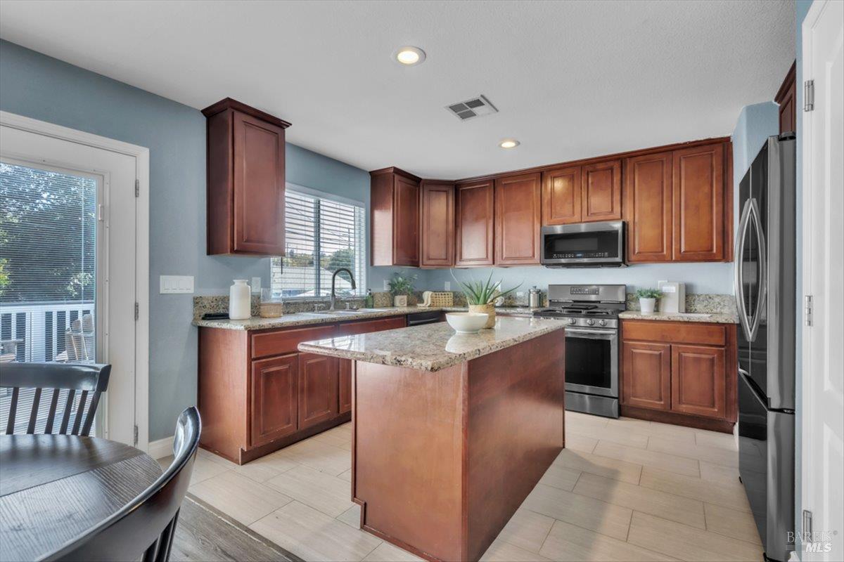 Laurel St, Vallejo, CA 94591