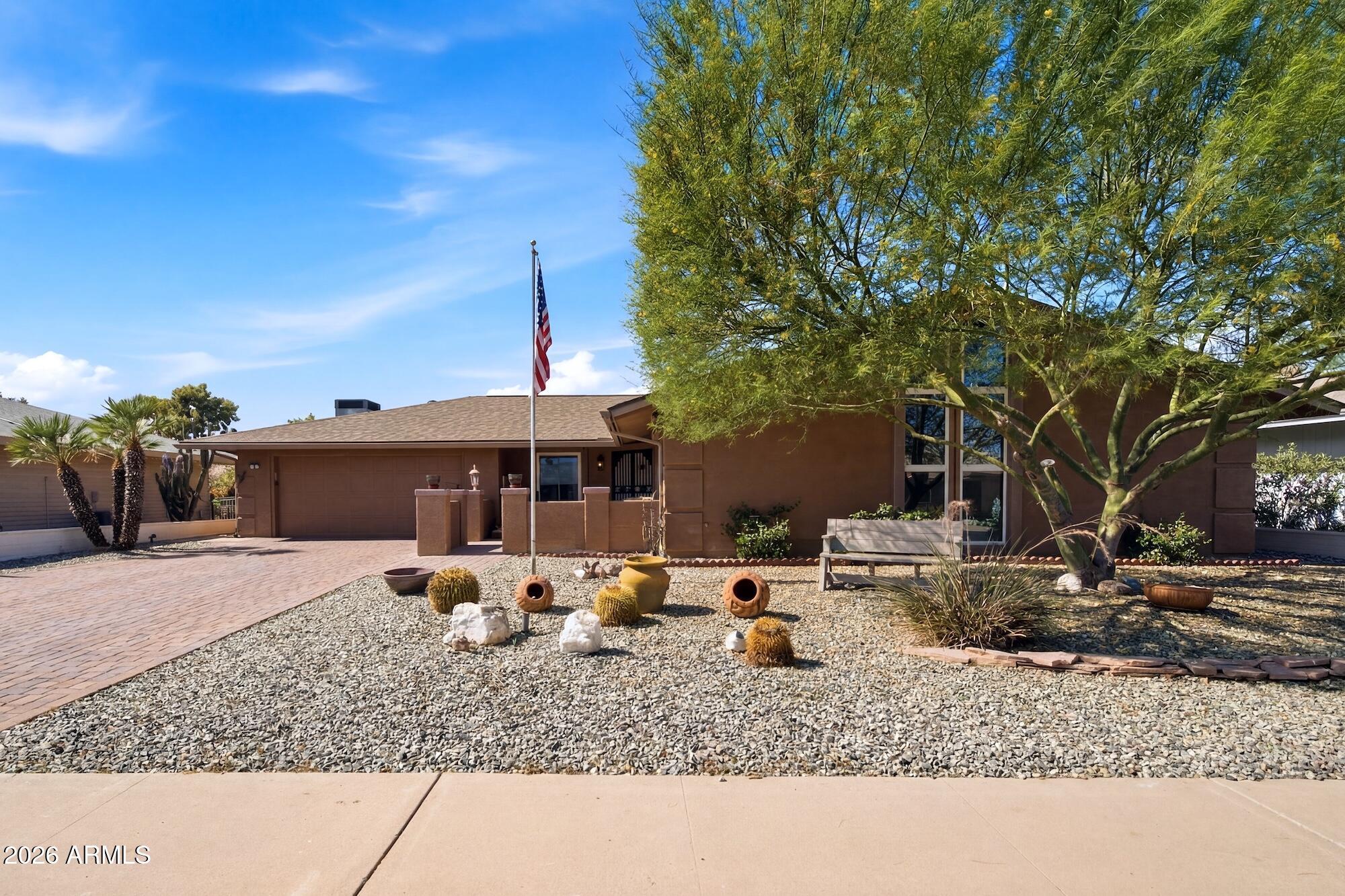 W Indian Hills Dr, Sun City, AZ 85351