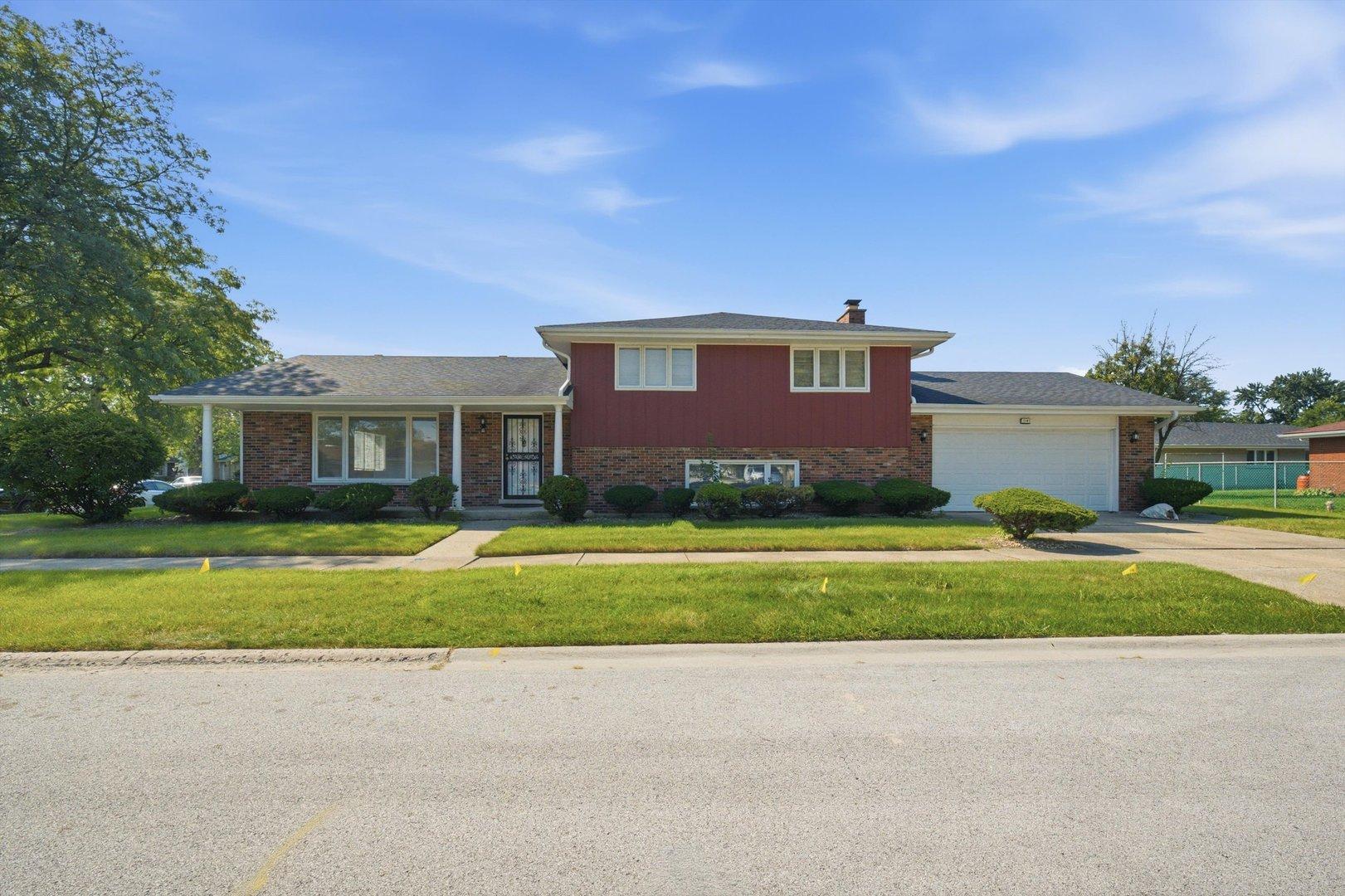 E 166th St, South Holland, IL 60473