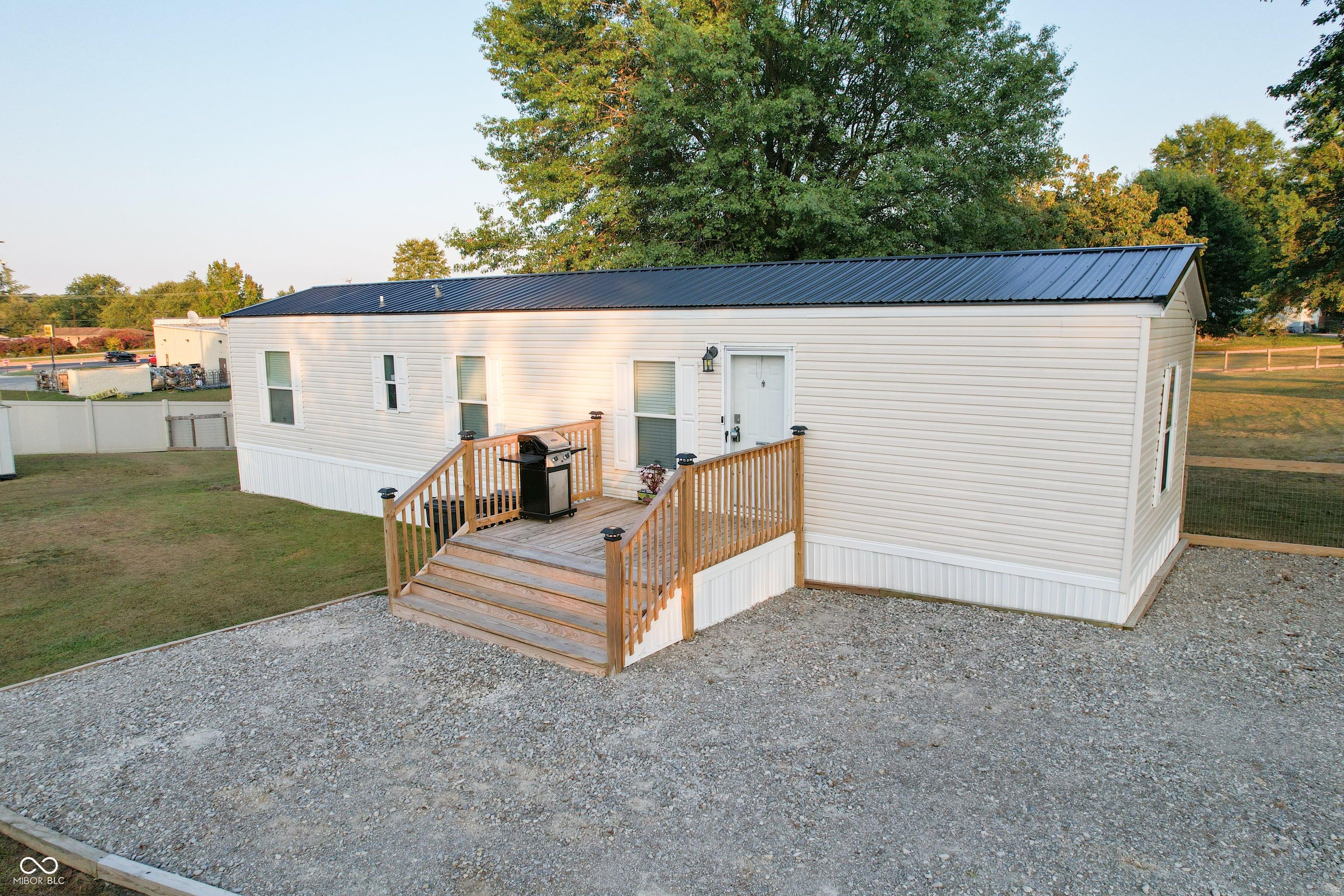 Dorver Ln, North Vernon, IN 47265