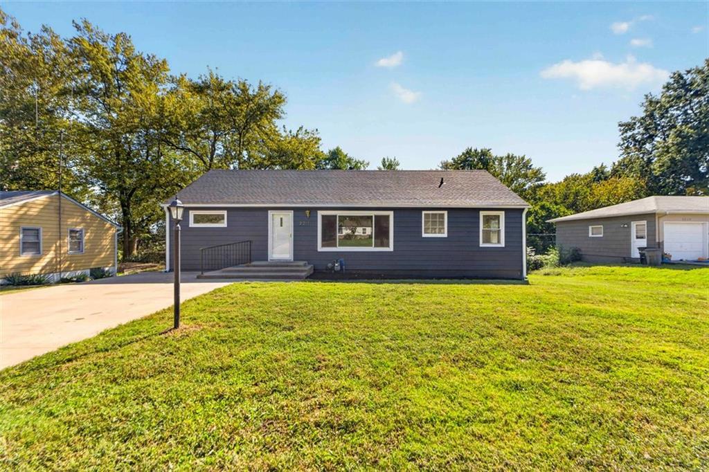 Berry Rd, Kansas City, KS 66106