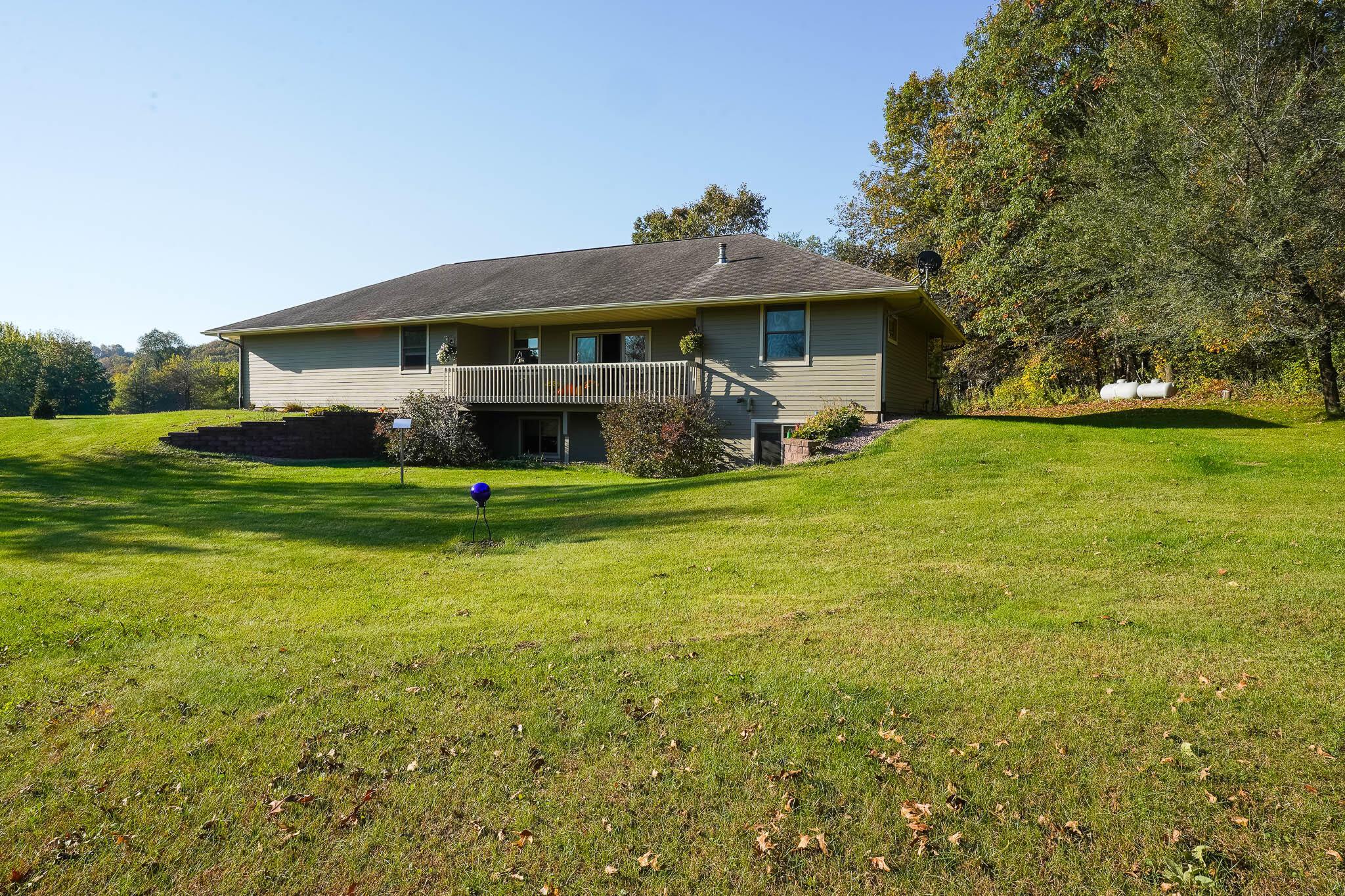 Hale Ct, Holmen, WI 54636