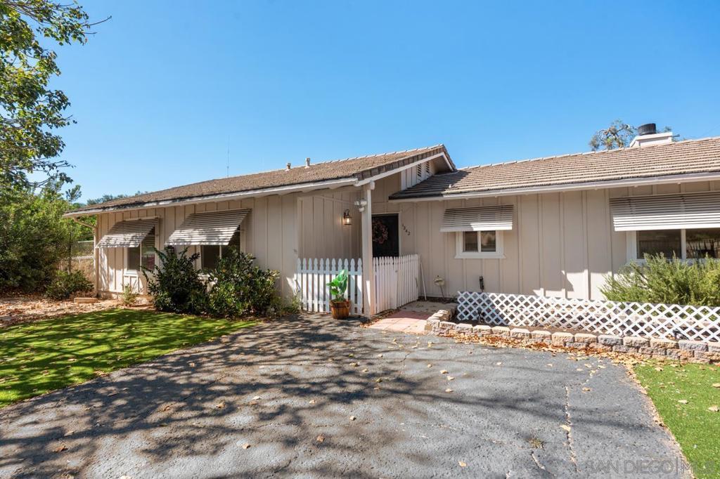 Hillcrest Ln, Fallbrook, CA 92028