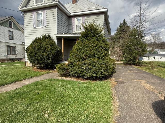 Madison Ave, Warren, PA 16365