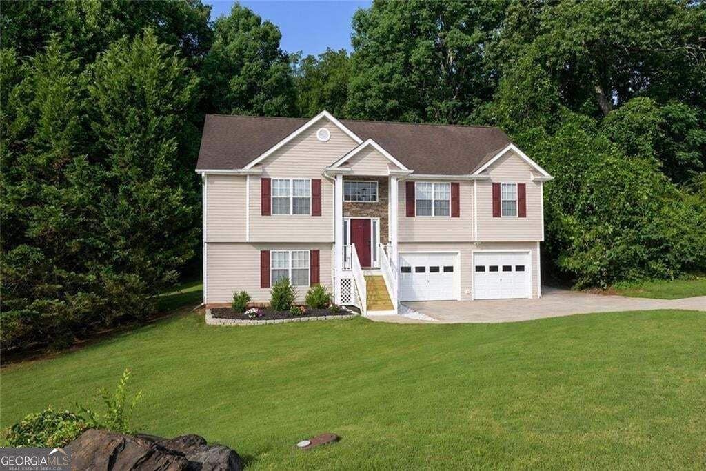Waterbury Ln, Braselton, GA 30517