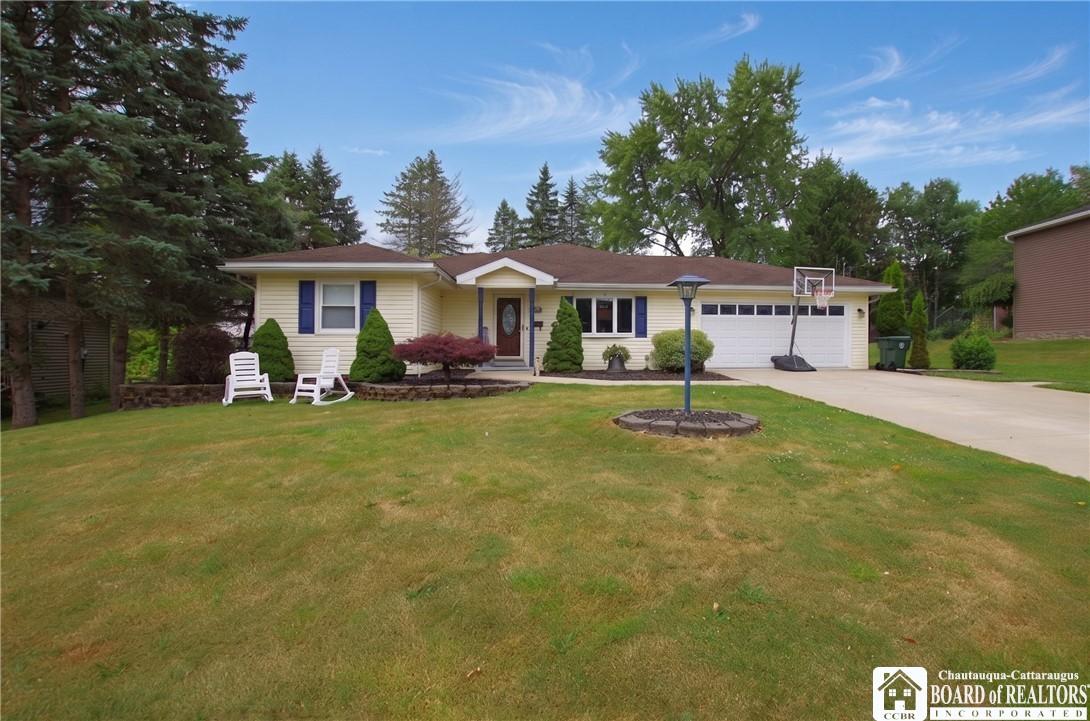 Delevan Ave, Jamestown, NY 14701