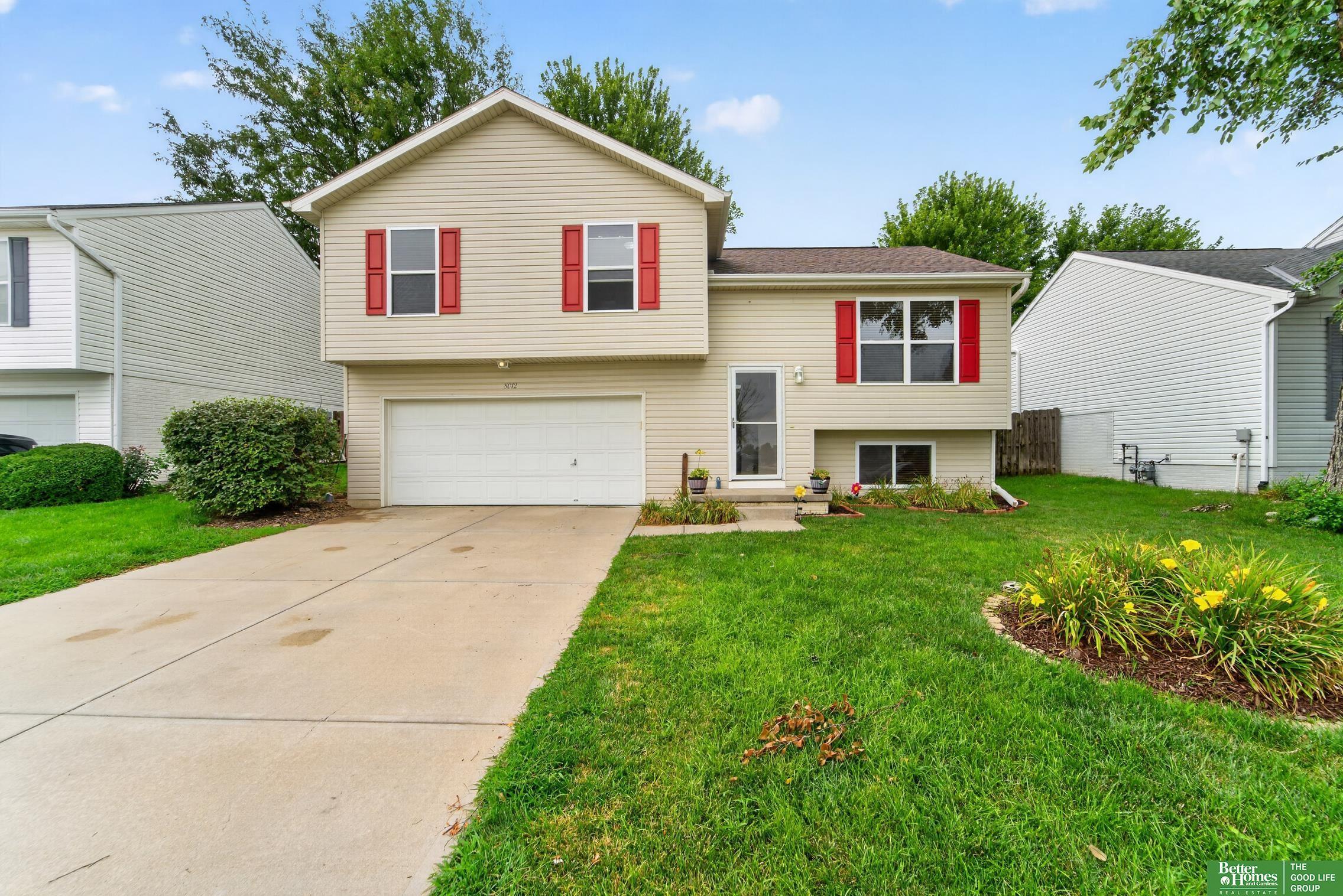 S 161st Ter, Omaha, NE 68136