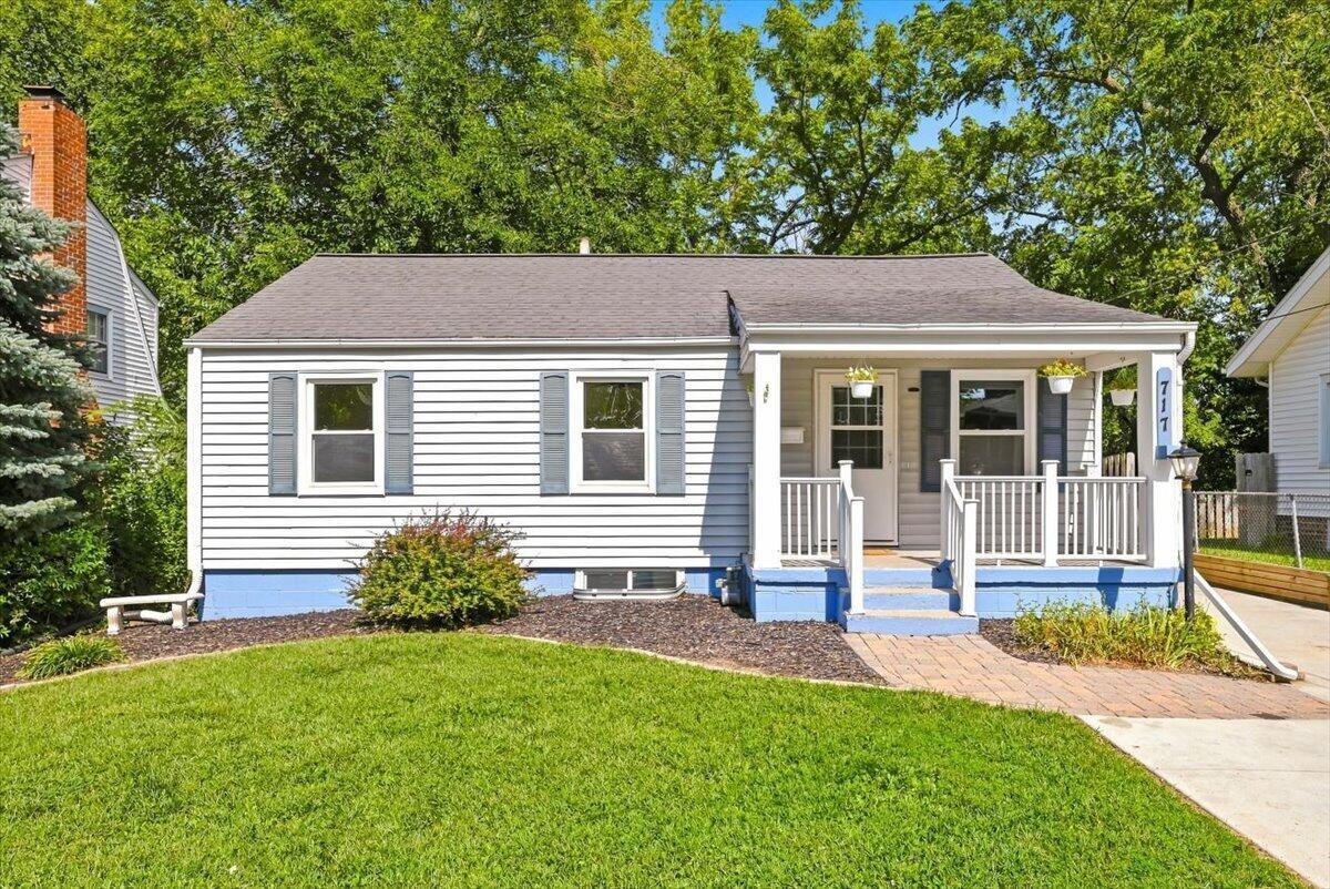 Grace St, Council Bluffs, IA 51503