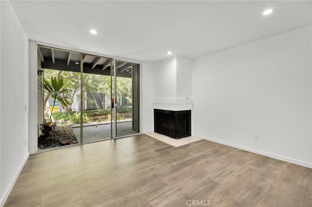 Pine Creek Ln, Wilmington, CA 90744