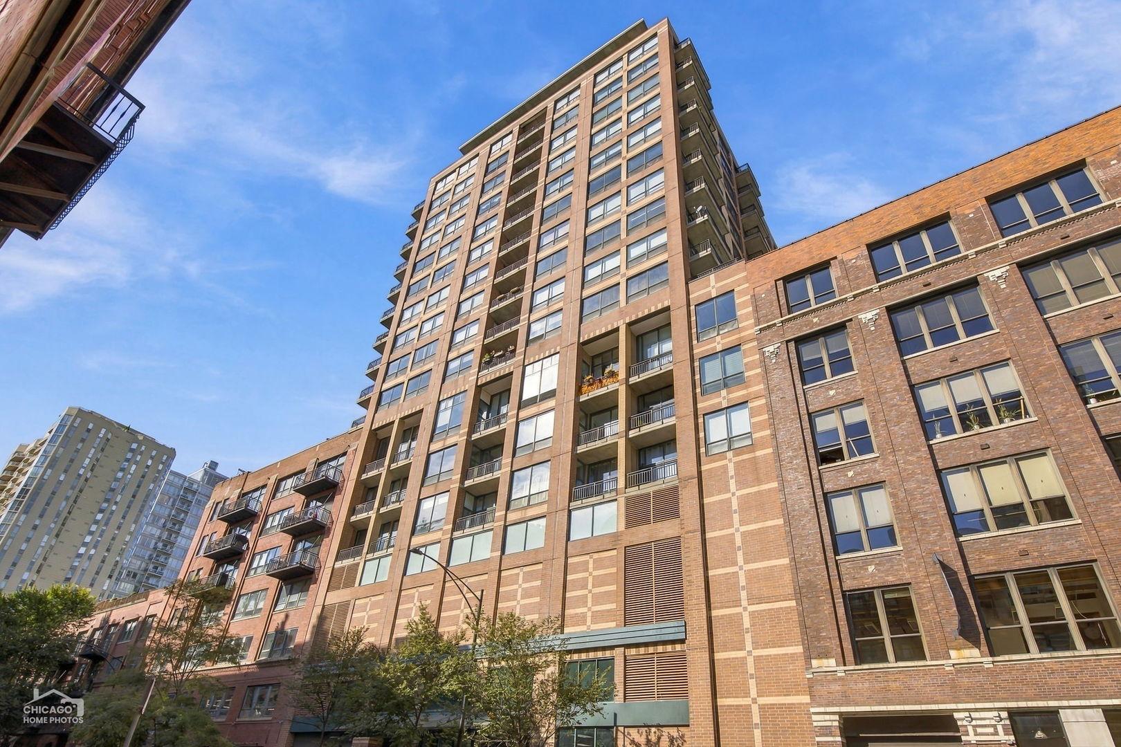 W Ontario St, Chicago, IL 60654