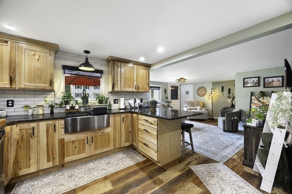 Buck Pond Rd, Westfield, MA 01085