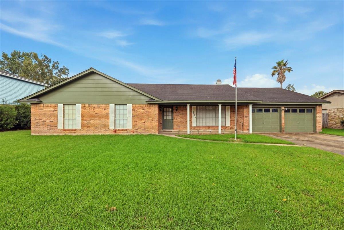 Friartuck Dr, Orange, TX 77632