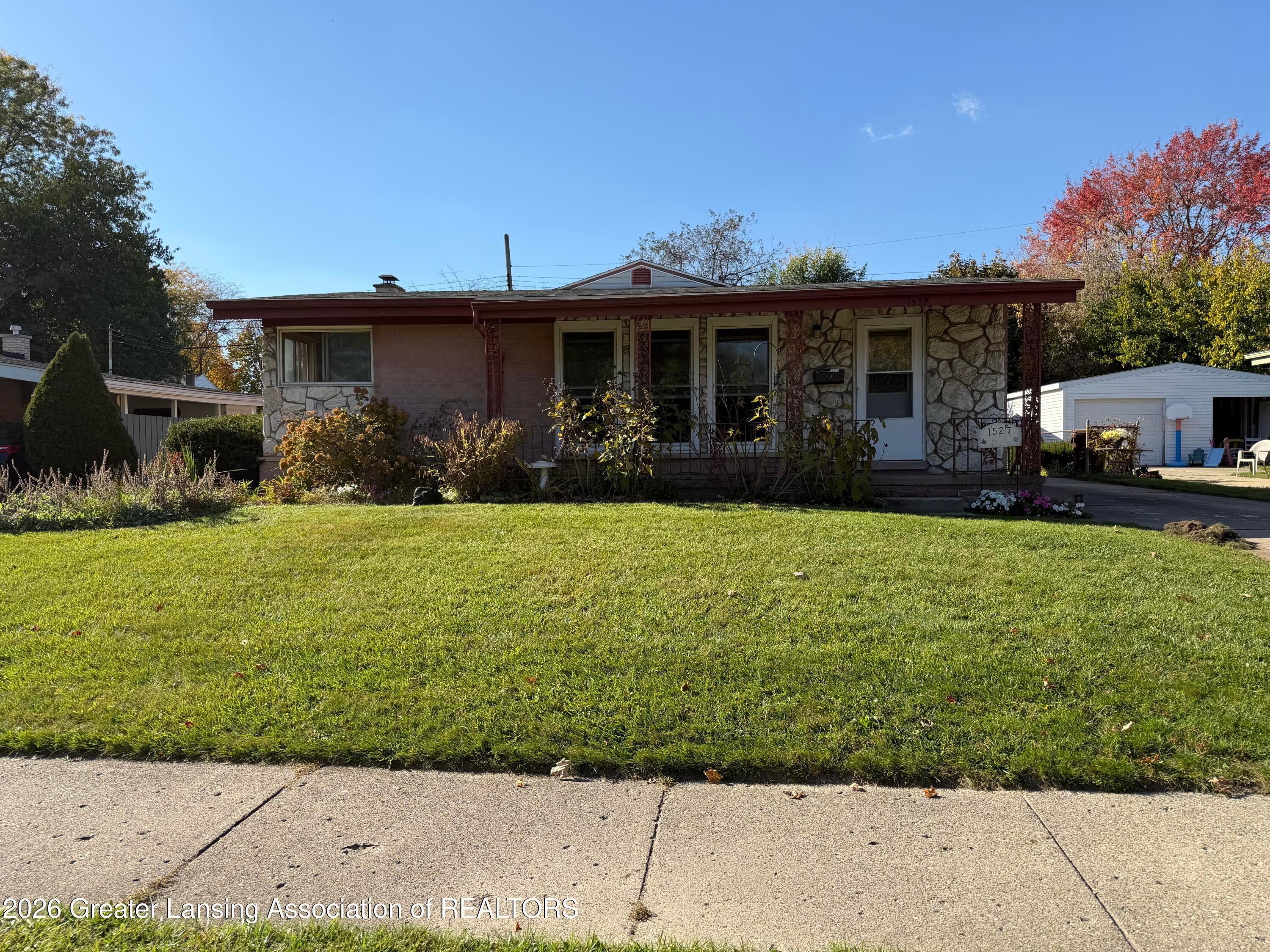 N Hayford Ave, Lansing, MI 48912