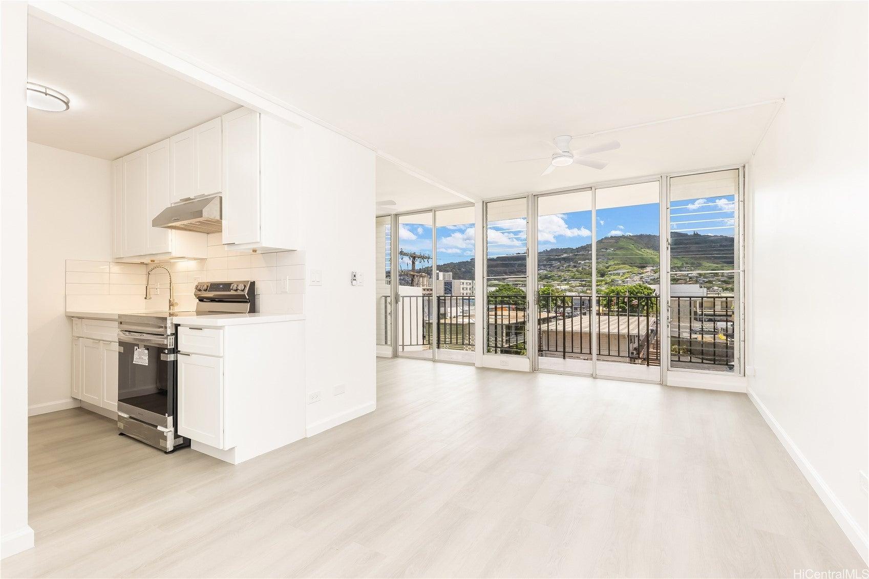 Algaroba St, Honolulu, HI 96826