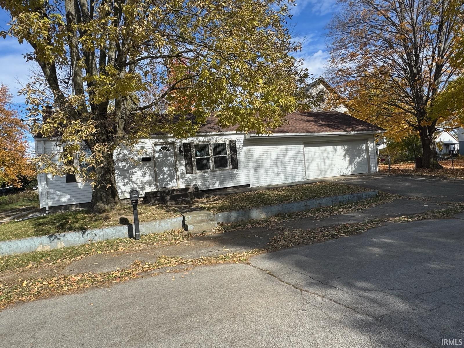 E 16th St, Muncie, IN 47302