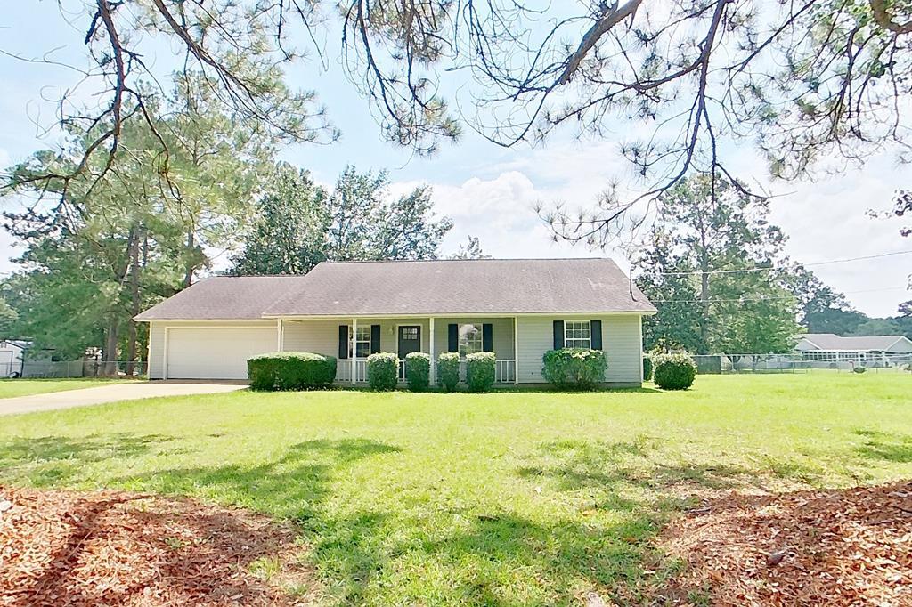 Spruce Pine Dr, Thomasville, GA 31757