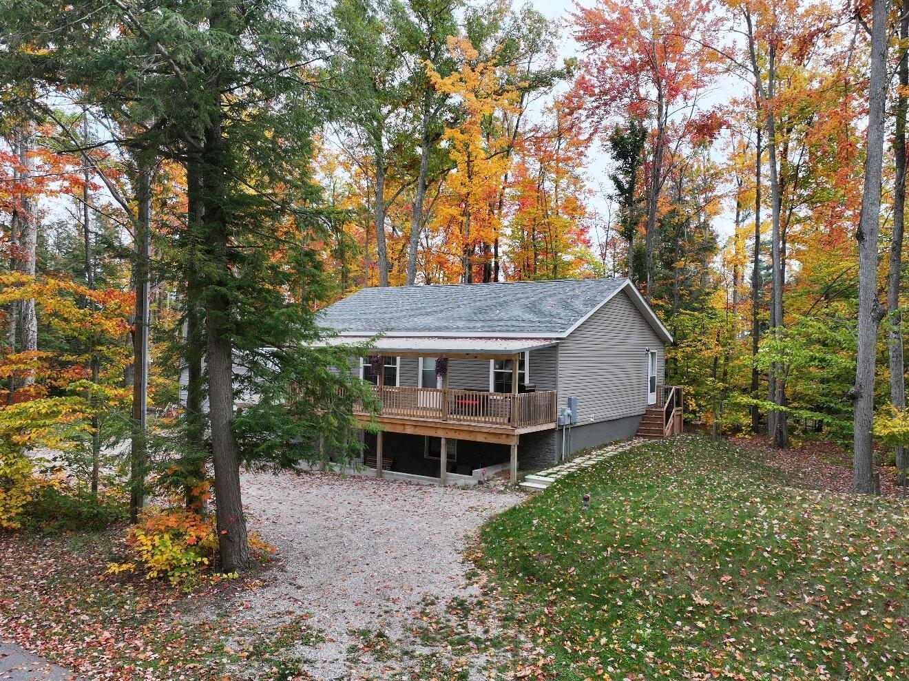 Redwood Dr, Gaylord, MI 49735