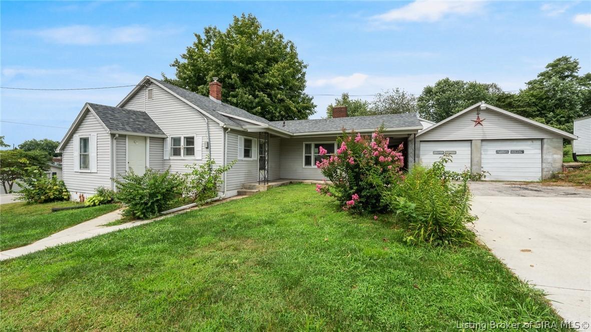 N College Ave, Salem, IN 47167