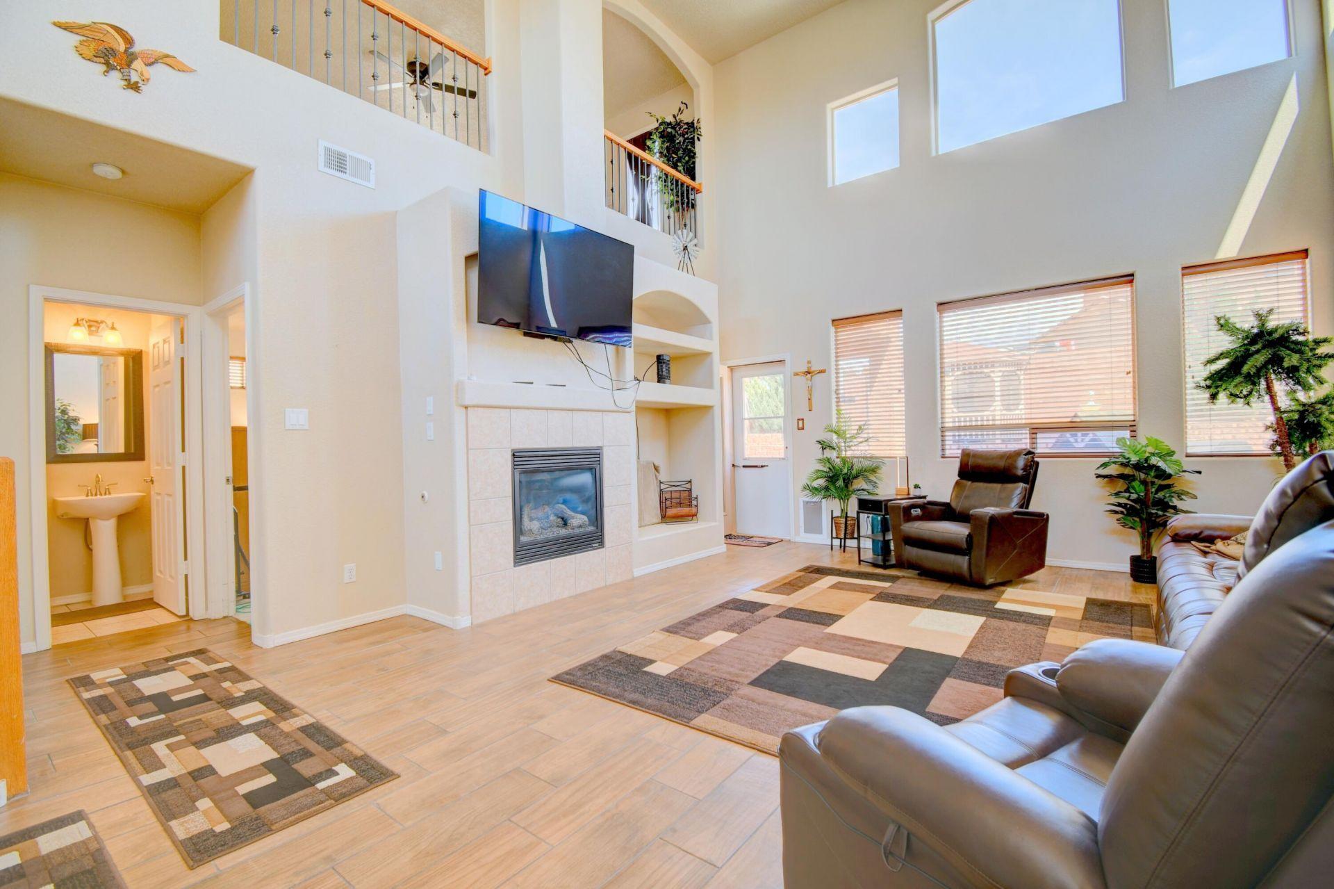 Violeta Cir Se, Rio Rancho, NM 87124