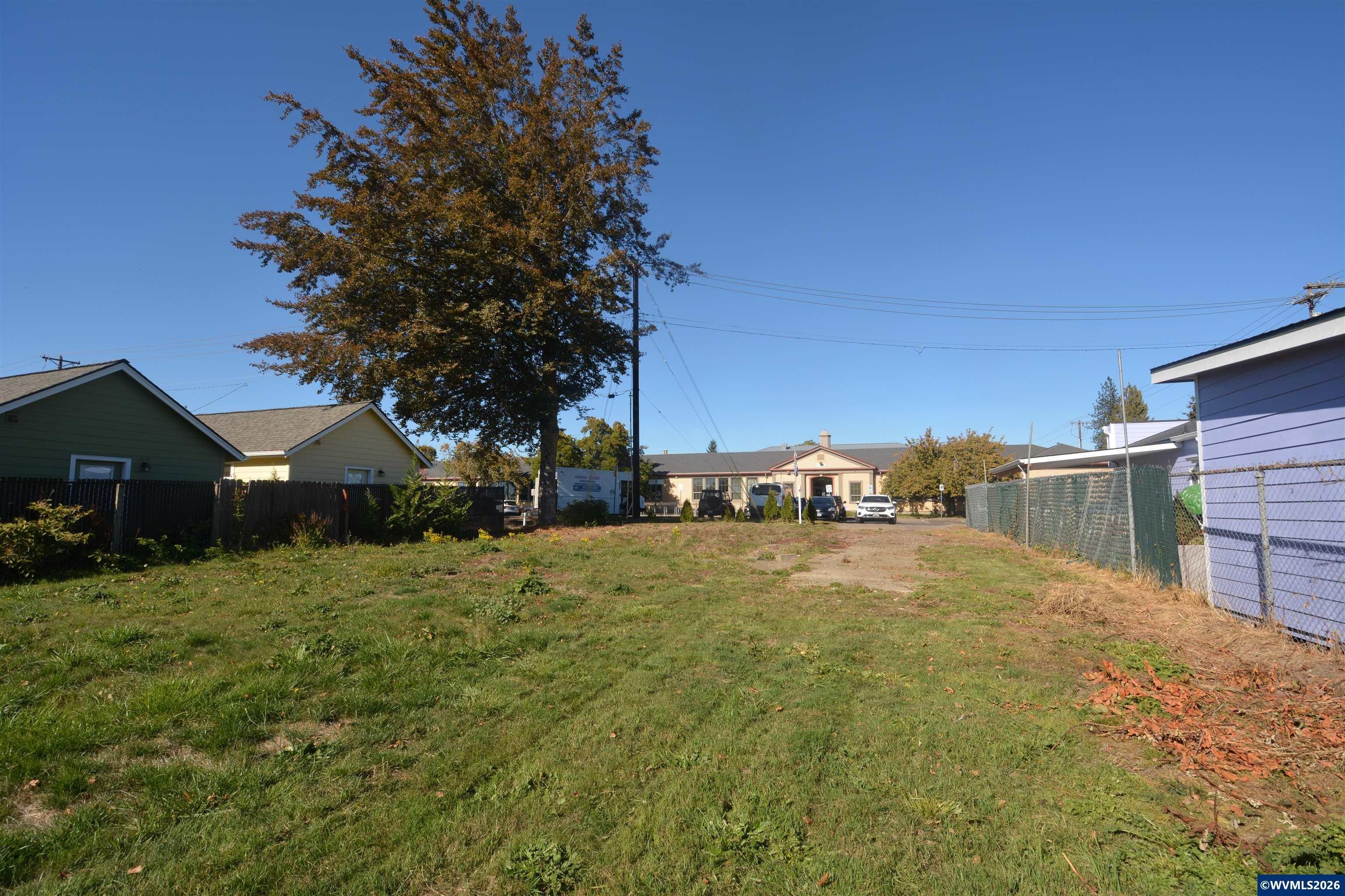 Aguilas Ct Ne, Salem, OR 97301