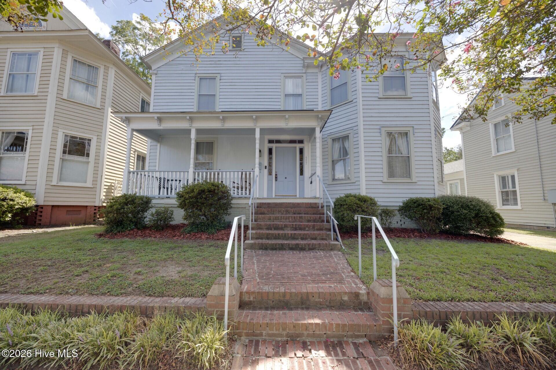 E Main St, Washington, NC 27889