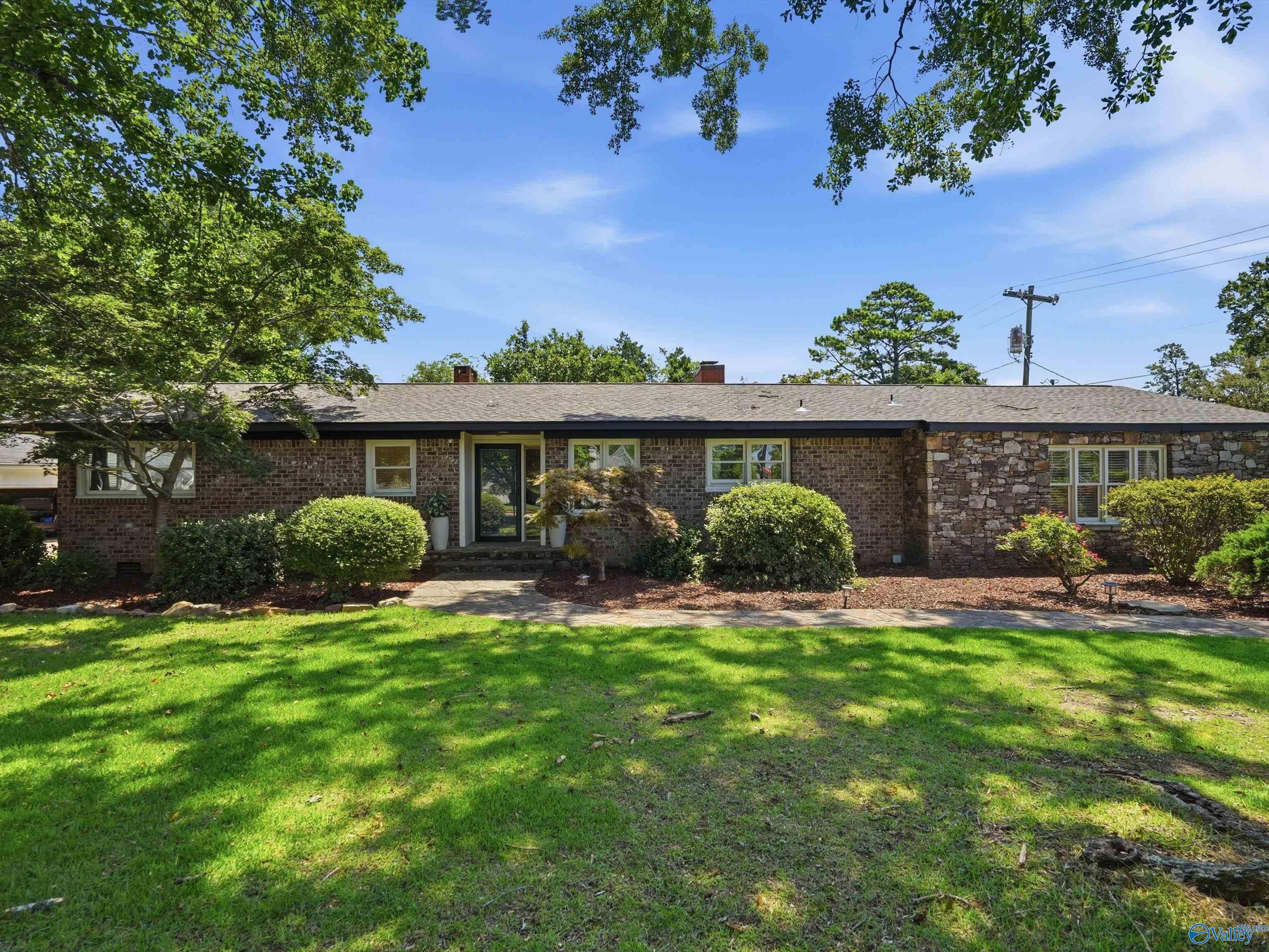 Meadowbrook Rd Se, Decatur, AL 35601