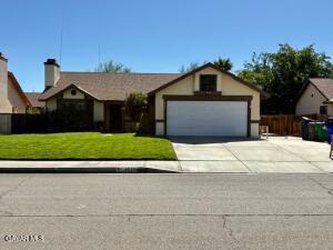 E Avenue Q11, Palmdale, CA 93552
