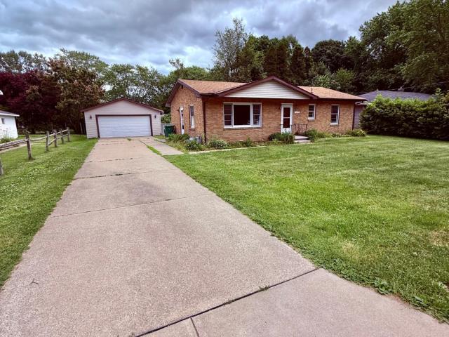 Birchard Dr, Fairview, PA 16415