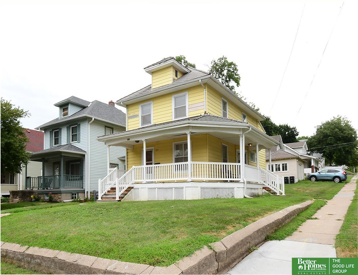 S 38th Ave, Omaha, NE 68105