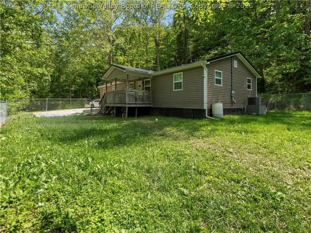 Blue Sulphur Rd, Ona, WV 25545