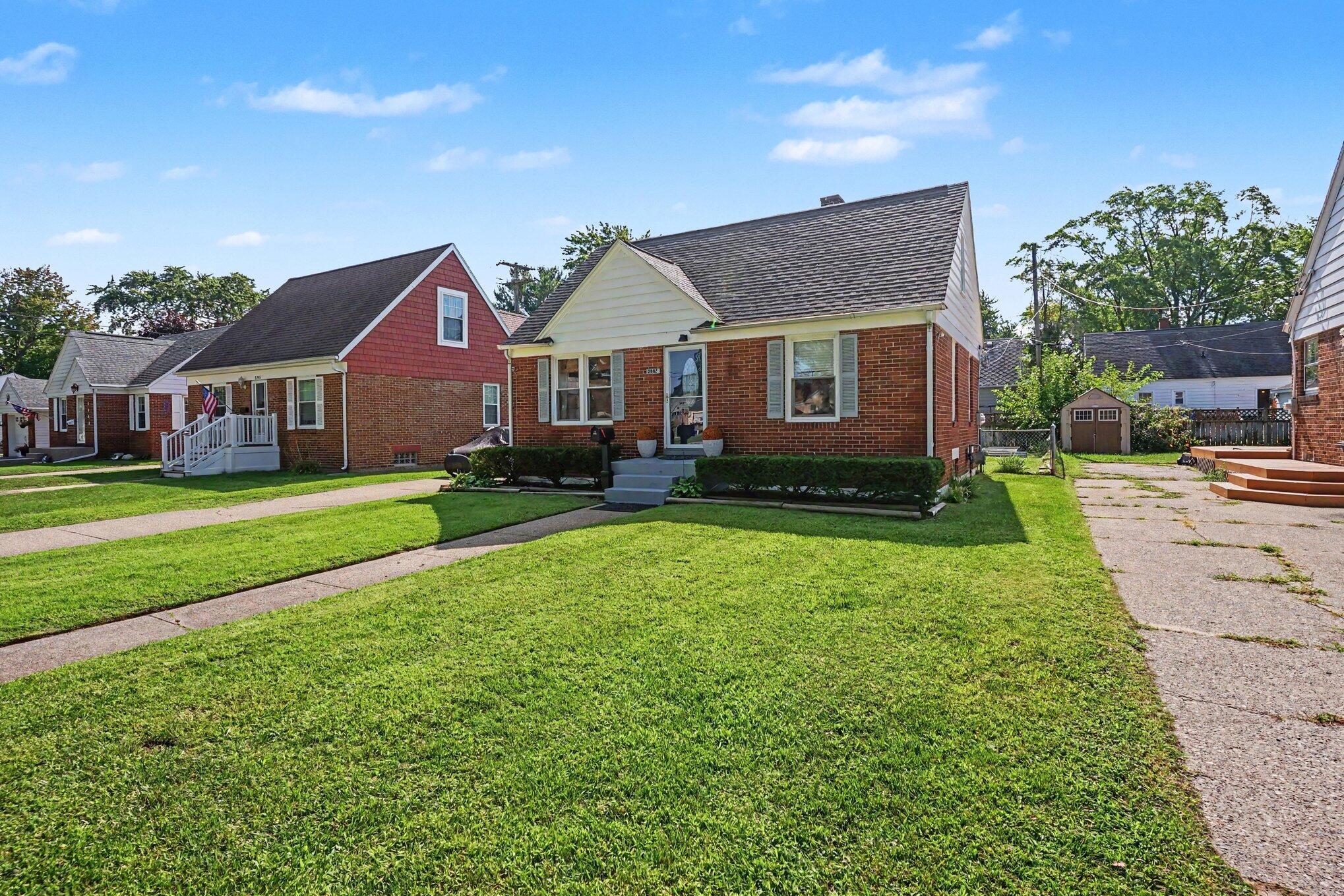Dawes Rd, Muskegon, MI 49441