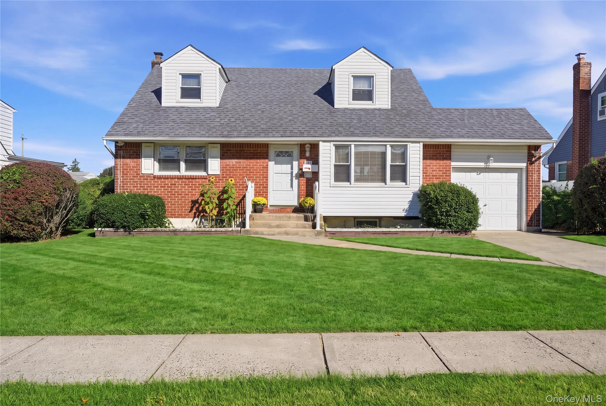 N Rutherford Ave, Massapequa, NY 11758