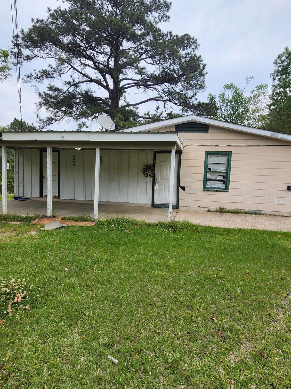 Westwood Dr, Leesville, LA 71446