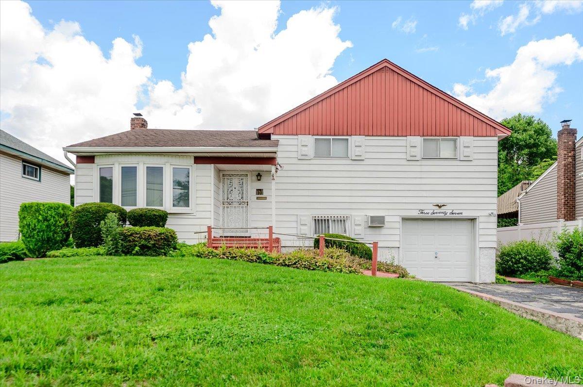Bellmore Rd, East Meadow, NY 11554