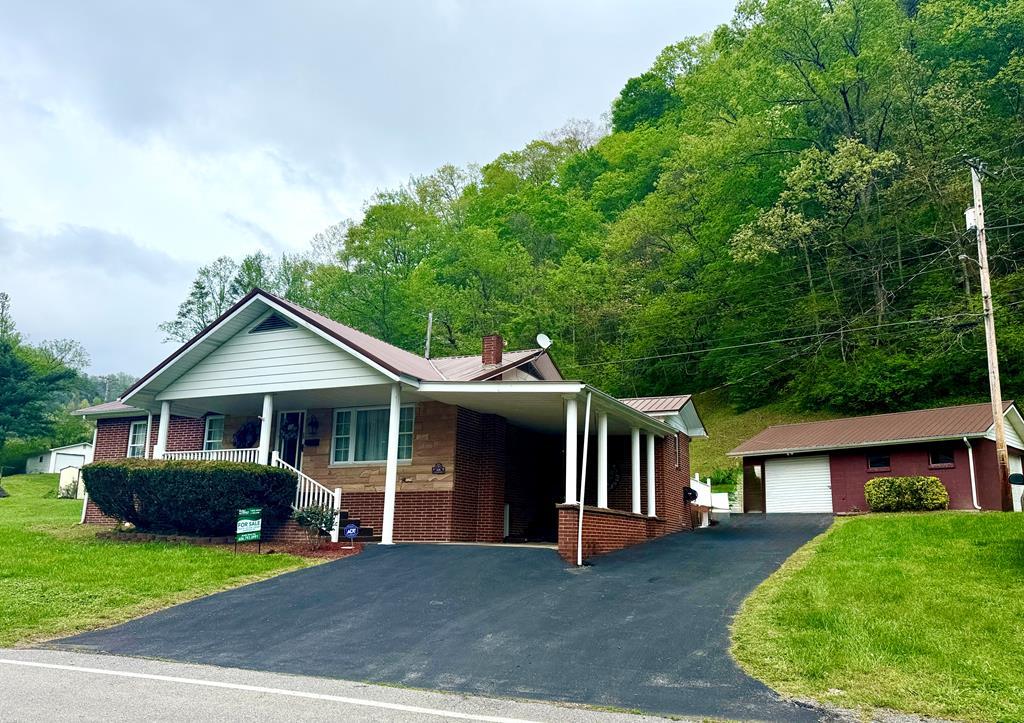 Beaver Creek Rd, Elkhorn City, KY 41522