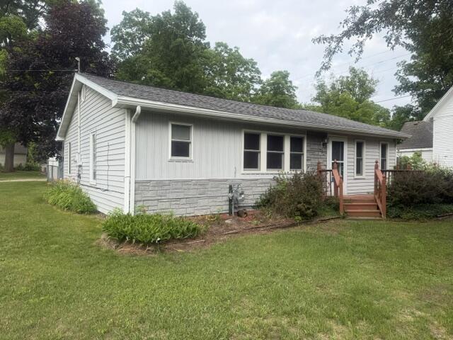 S Clay St, Newaygo, MI 49337