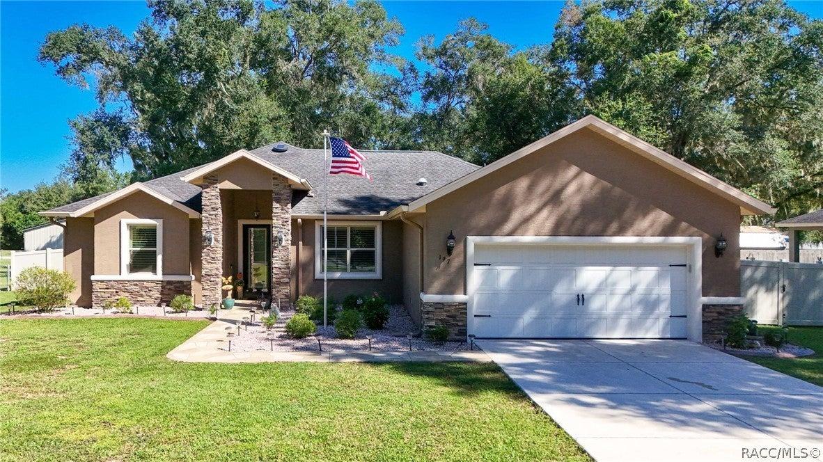 N Independence Hwy, Inverness, FL 34453