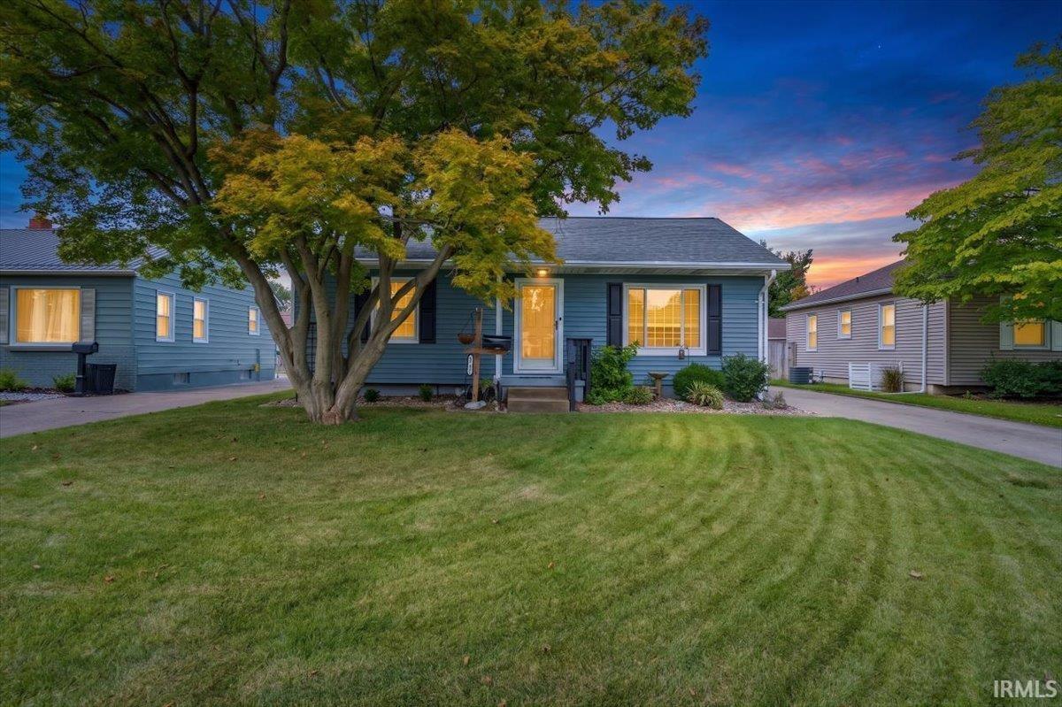 Sweetser Ave, Evansville, IN 47715