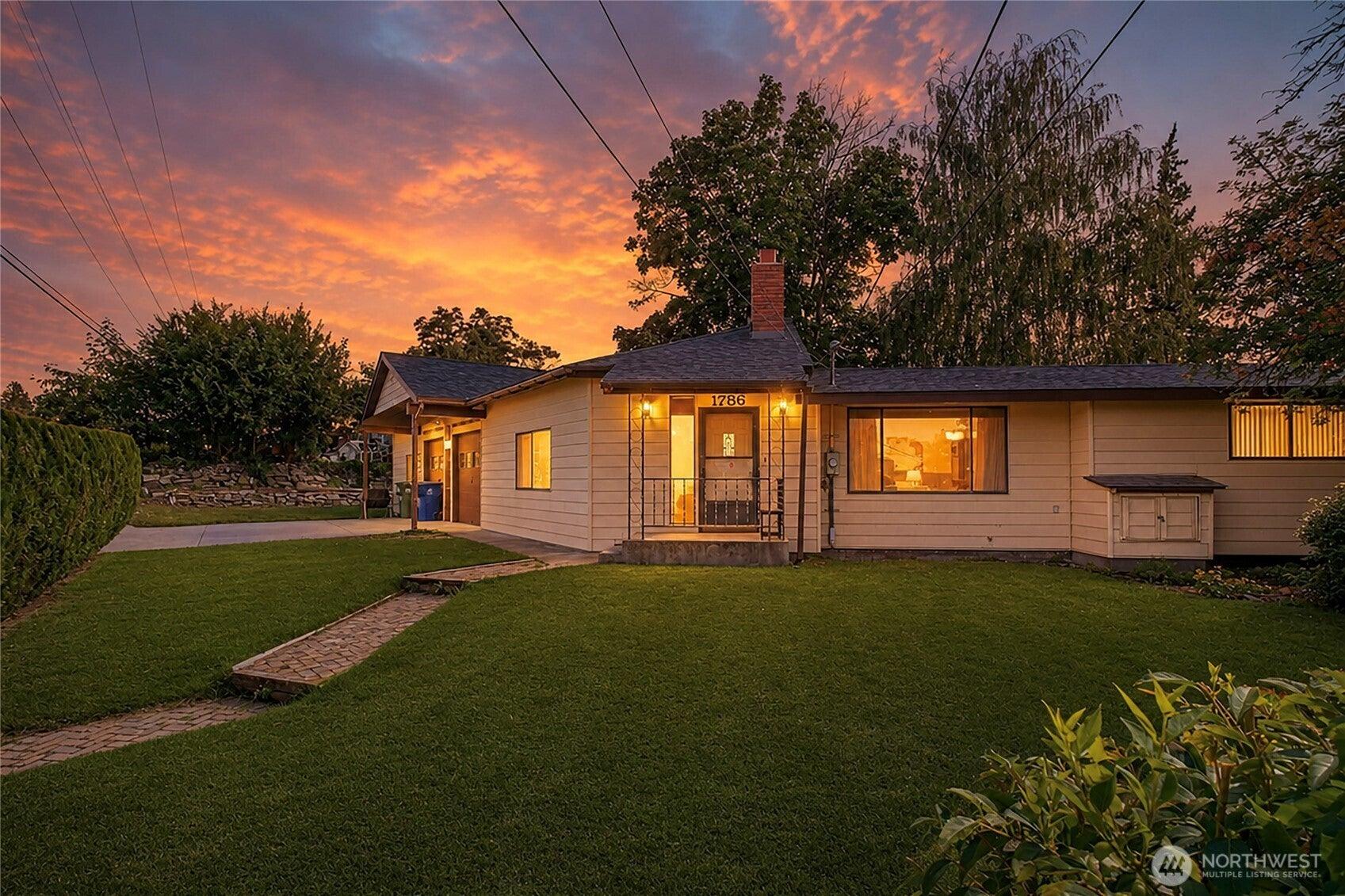5th St Ne, East Wenatchee, WA 98802
