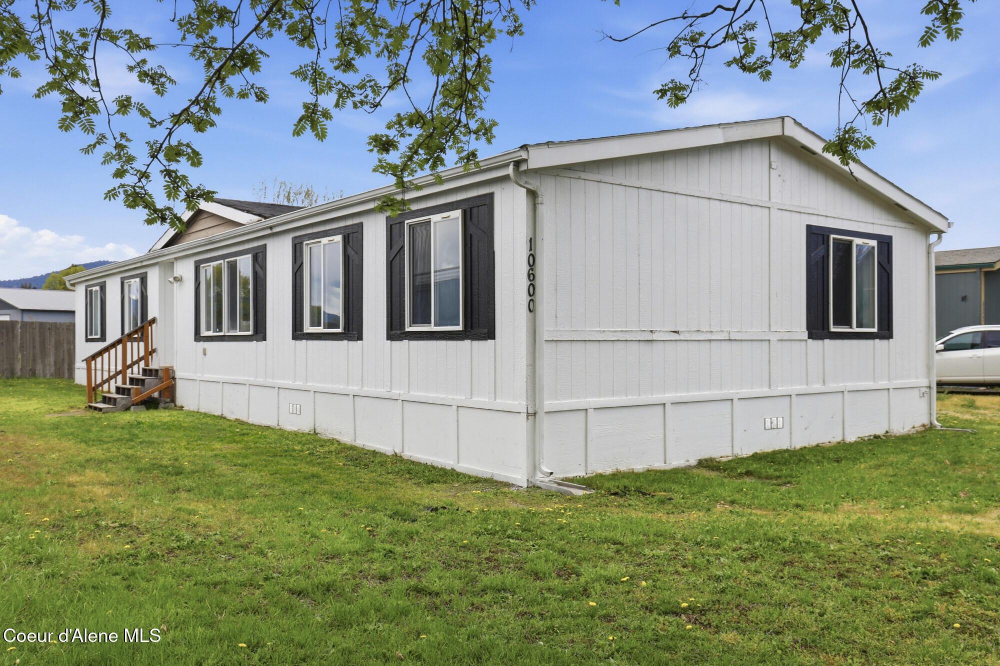 N Benoit St, Hayden, ID 83835