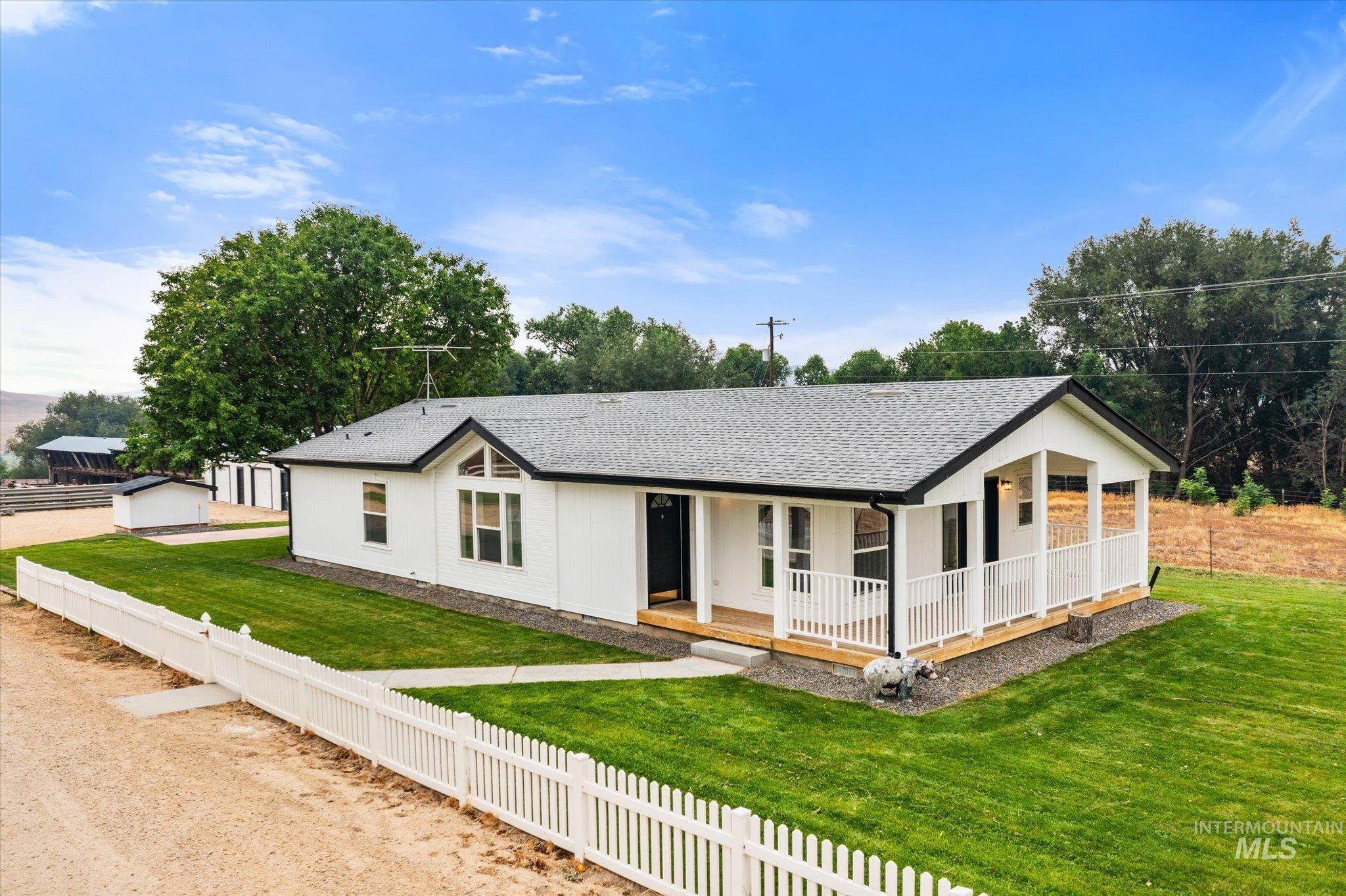 Canyon Rd S, Melba, ID 83641