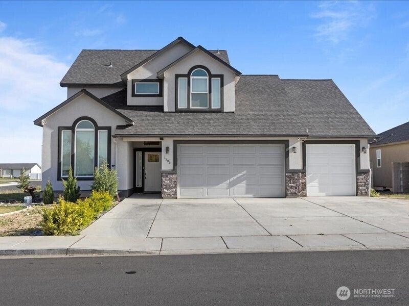 E Olympia St, Othello, WA 99344