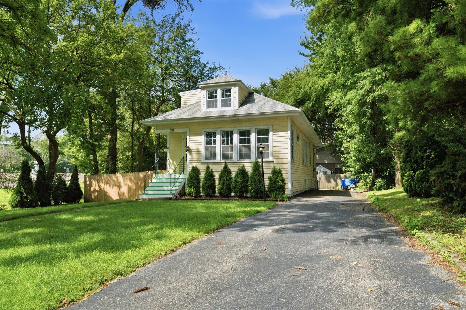 S Adams St, Hinsdale, IL 60521