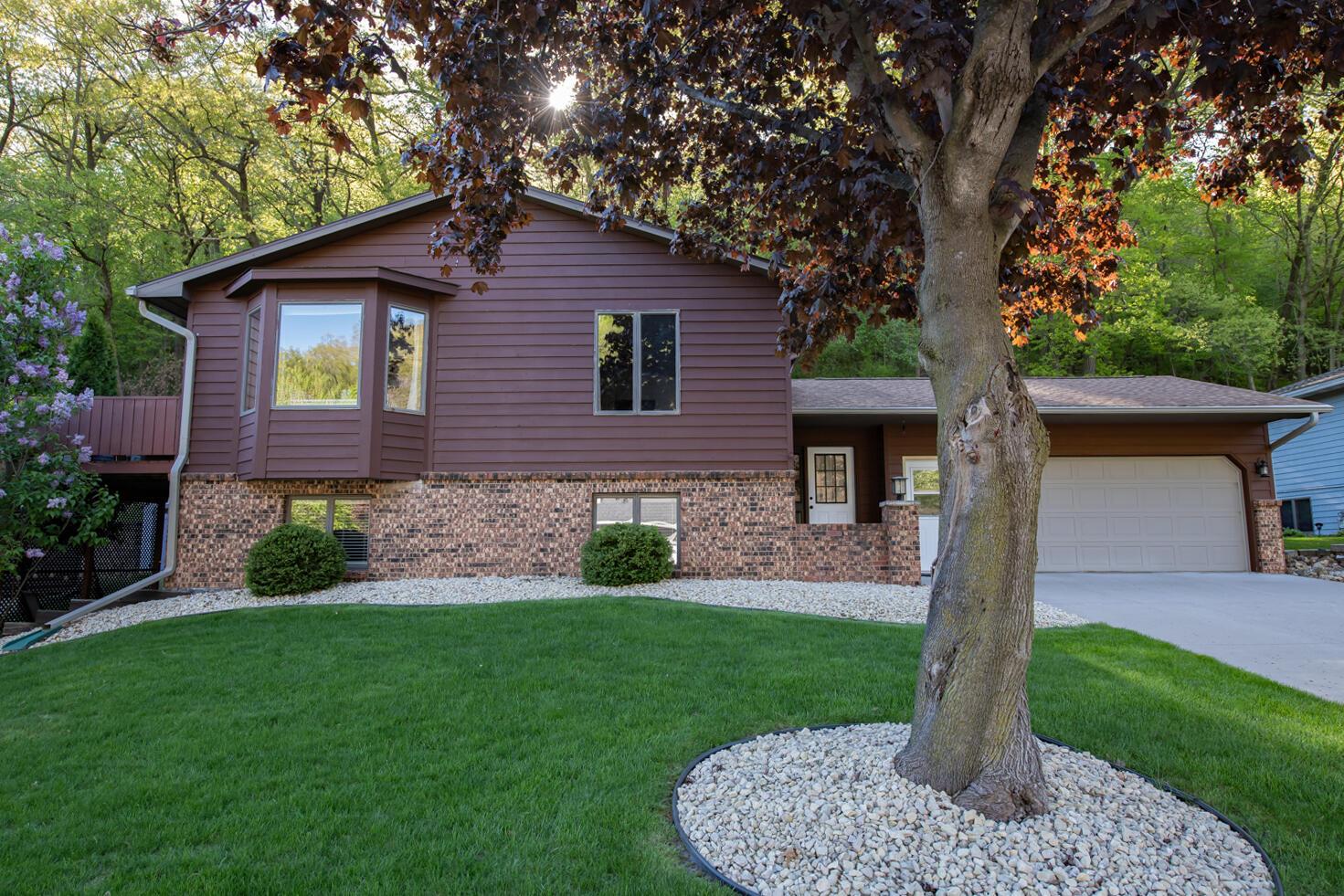 Knopp Valley Dr, Winona, MN 55987