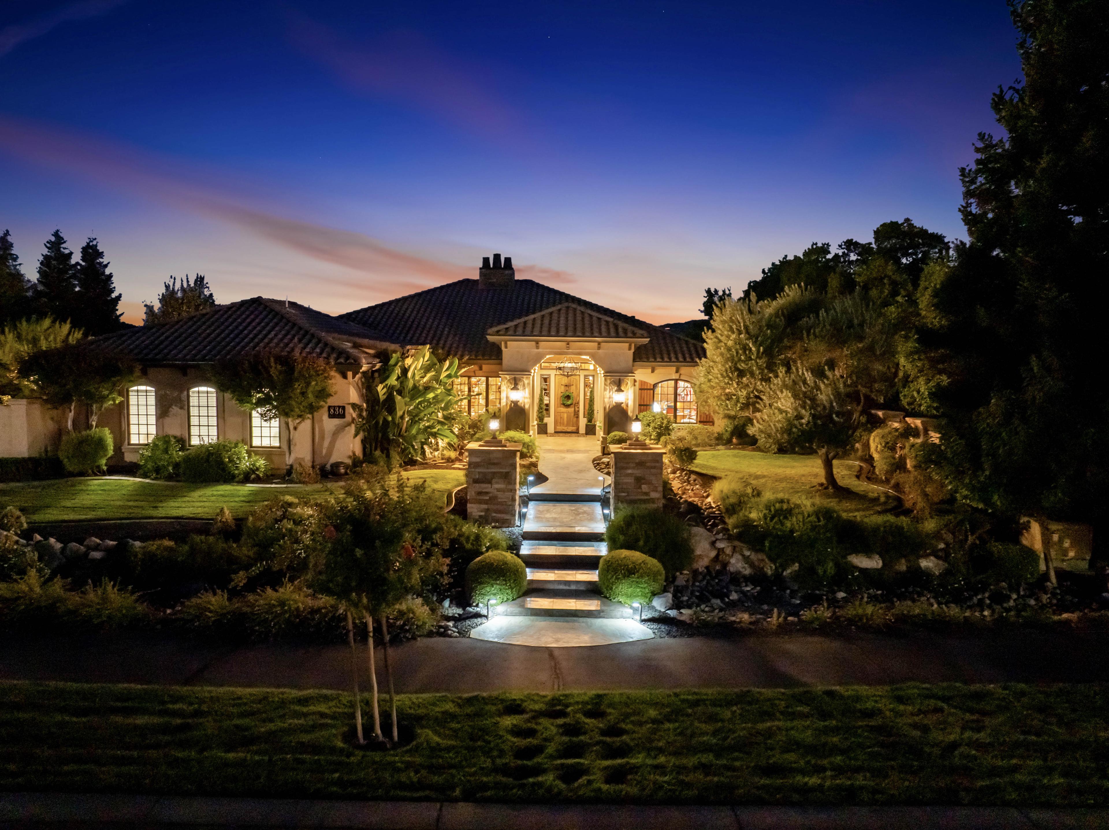 Santa Cruz Dr, Redding, CA 96003